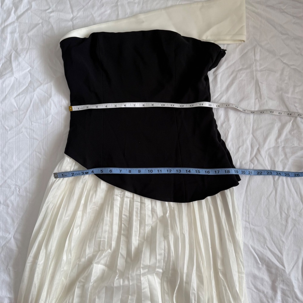 Commense Off-Shoulder Black and White Evening Gown Formal Dress Large - Picture 11 of 17